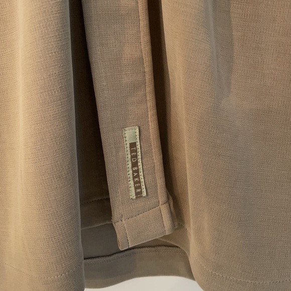 Ted baker men’s silk shirt. Size 2. (Med) - Picture 5 of 6